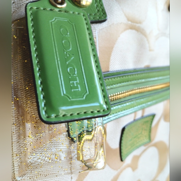 Coach Poppy Signature Fold Over Satchel 2012 - Picture 13 of 15